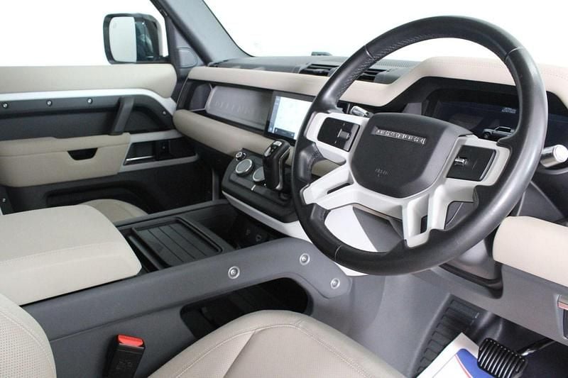 Used Land Rover Defender SE 2020 White Estate