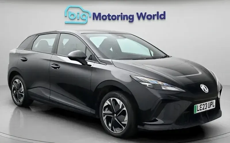 Używany MG MG4 EV SE 150 kW (204 KM) 2023 Hatchback