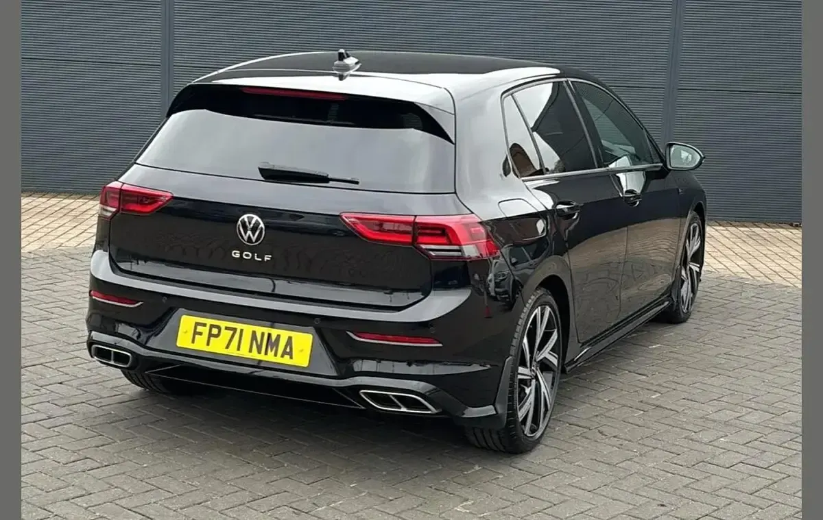Used VW Golf VIII R-line 147 HP (108 kW) 2021 Black Hatchback