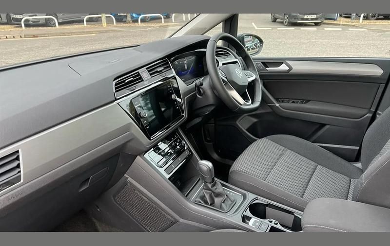 Used VW Touran Match 150 HP (110 kW) 2025 Grey MPV