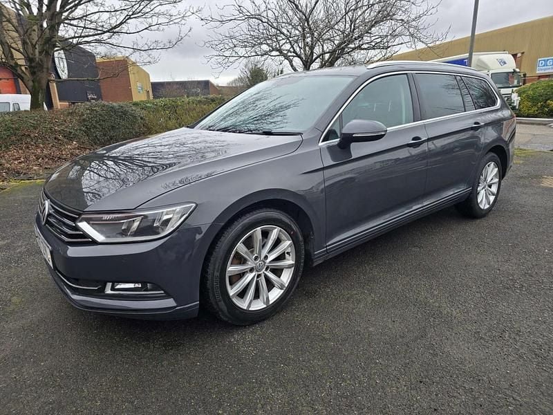 Used VW Passat Business 120 HP (88 kW) 2017 Grey Estate