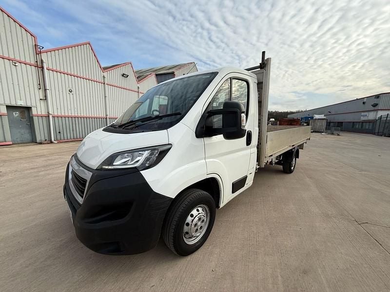 White Used 2018 Peugeot Boxer Van | £8,995 (Super price) - Image 1/4