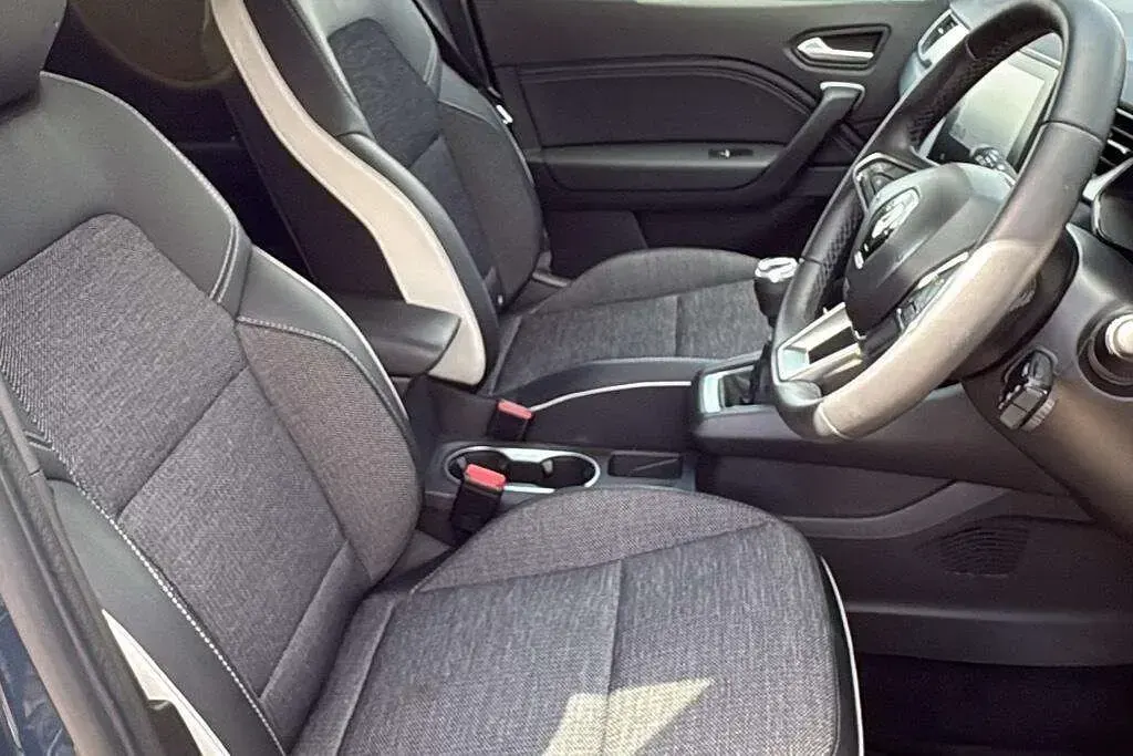 Usado Renault Captur Techno 90 HP (66 kW) 2023 Other SUV