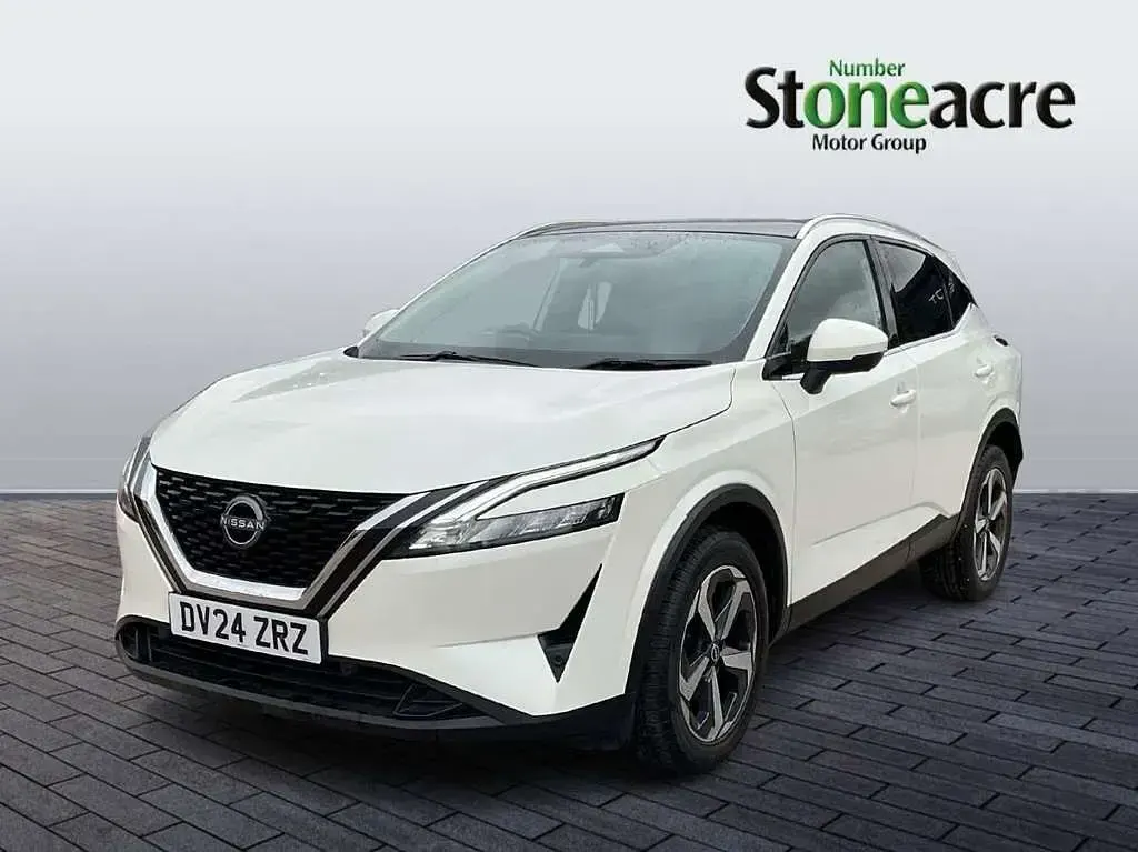 Used Nissan Qashqai N-Connecta 140 HP (102 kW) 2024 White SUV