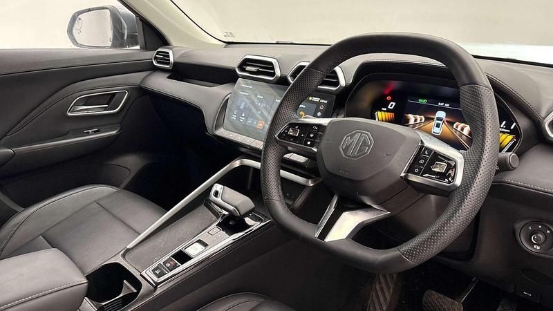 Used MG ZS Trophy 196 HP (144 kW) 2025 SUV