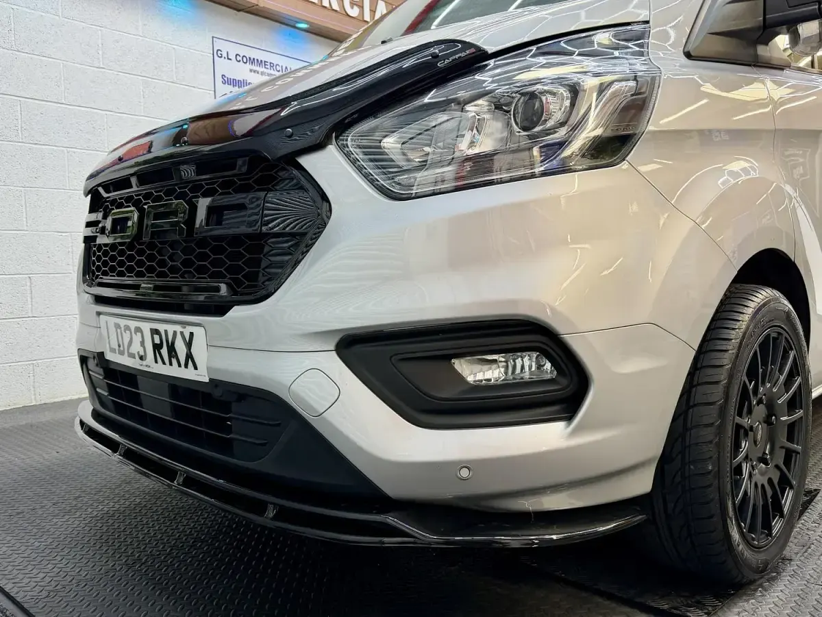 Used Ford Transit Custom Limited 130 HP (95 kW) 2023 Silver Van