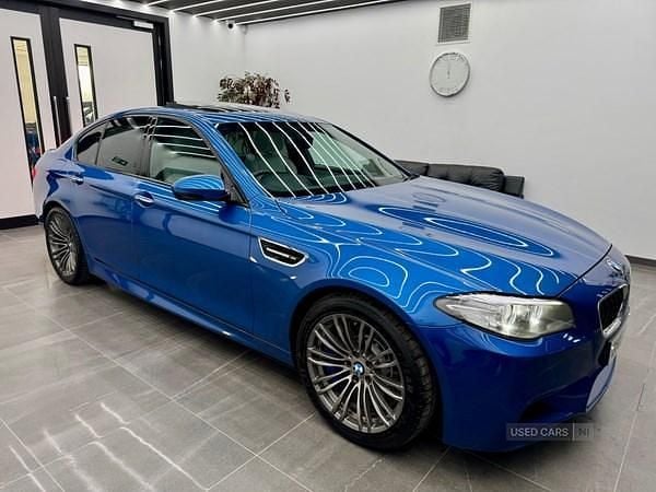 Used BMW M5 M Sport 2015 Blue Sedan
