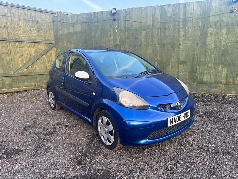 Used Toyota Aygo 67 HP (49 kW) 2008 Blue Hatchback