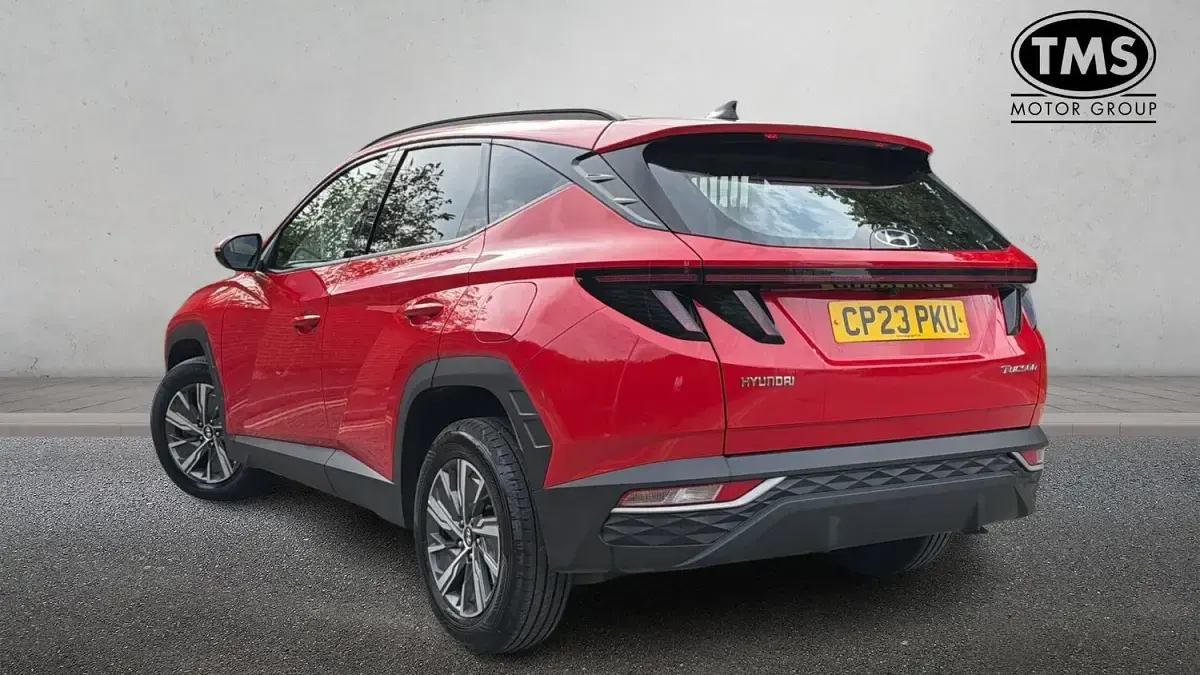 Used Hyundai Tucson SE 150 HP (110 kW) 2023 Red SUV