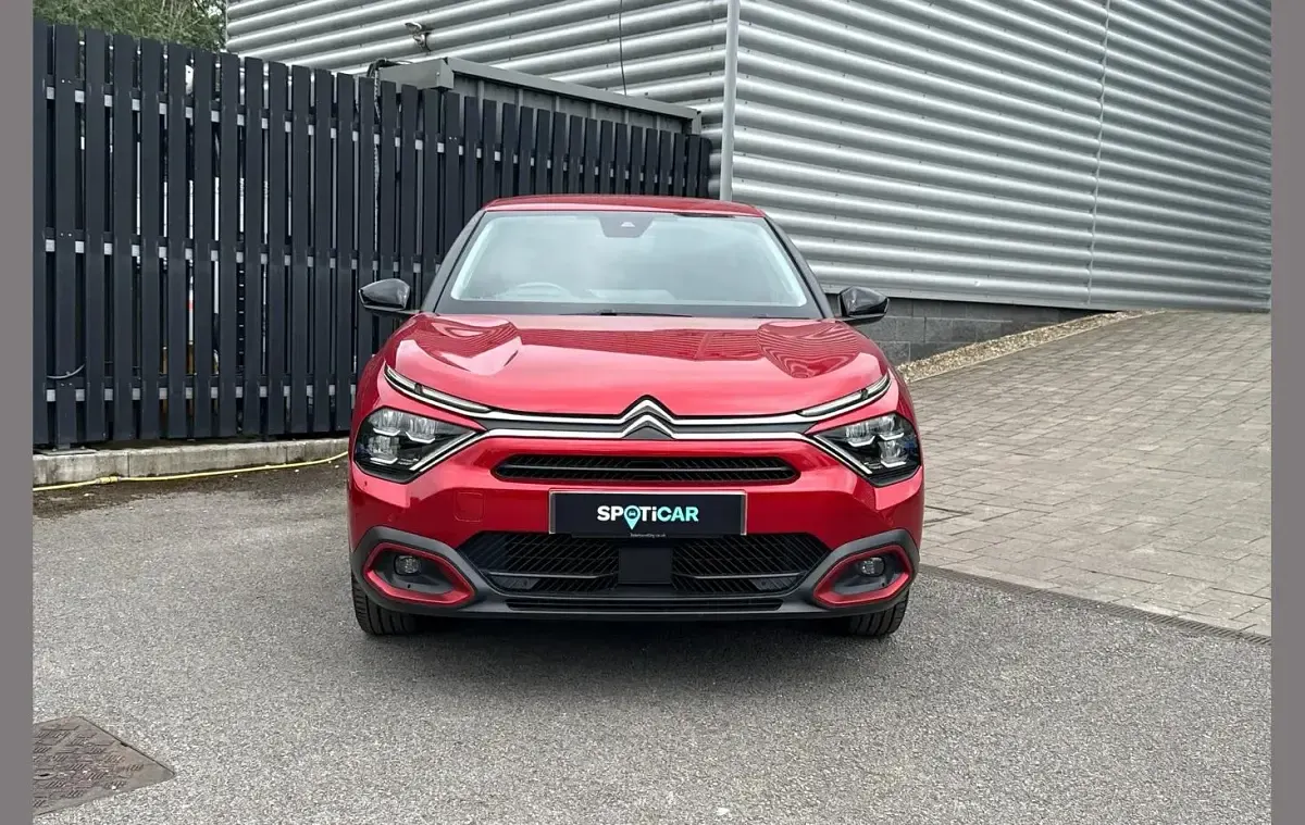 Used Citroën e-C4 Shine 100 kW (136 HP) 2022 Red Hatchback