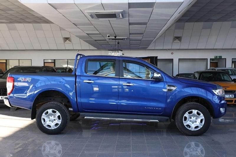 Begagnad Ford Ranger Limited 2016 Blå Pickup