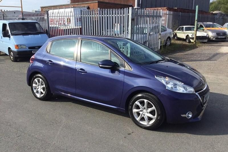 Blue Used 2014 Peugeot 208 Active Hatchback | £3,490 (Good price) - Image 1/1