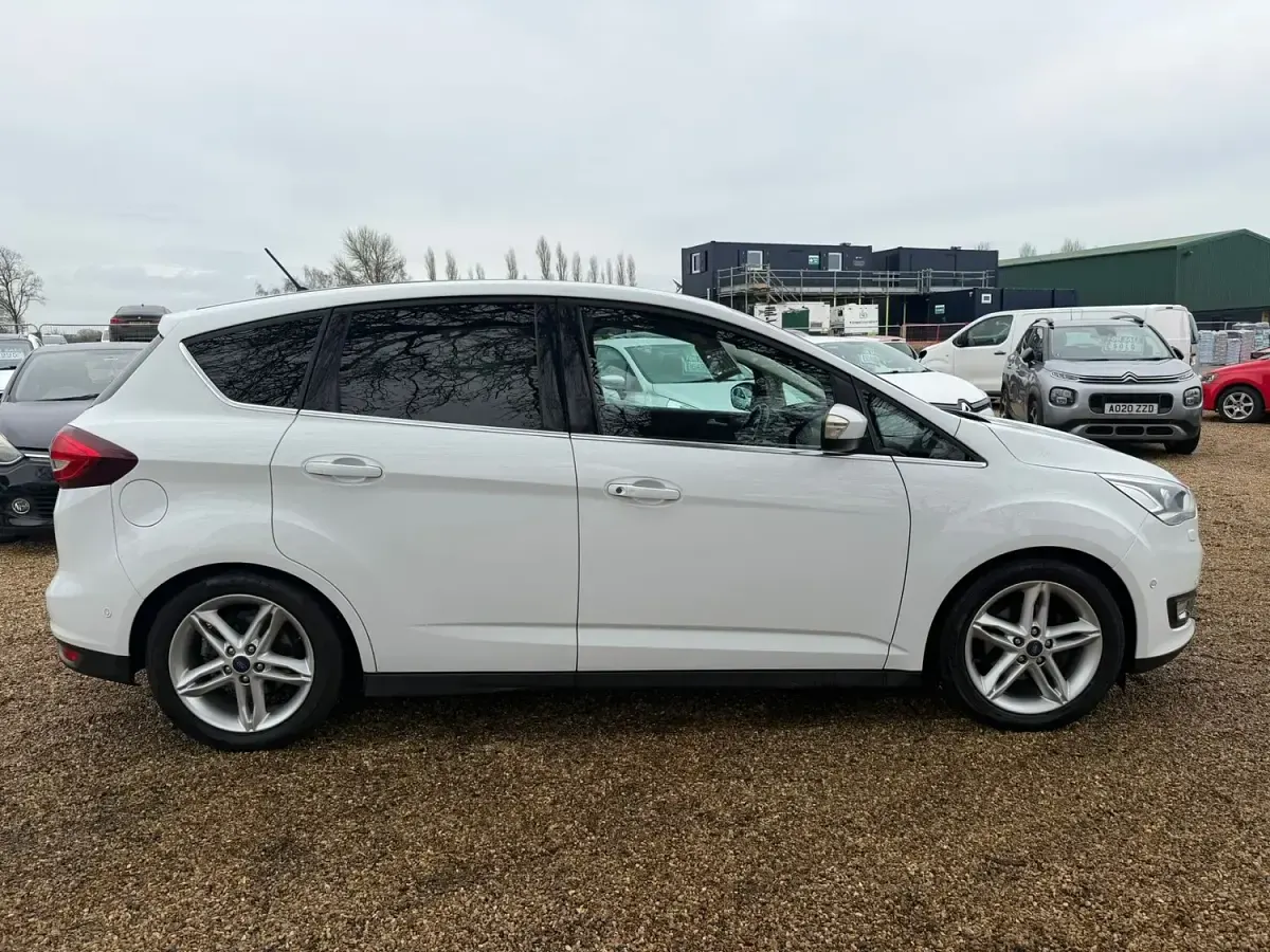 Used Ford C-MAX Titanium X 120 HP (88 kW) 2019 White MPV