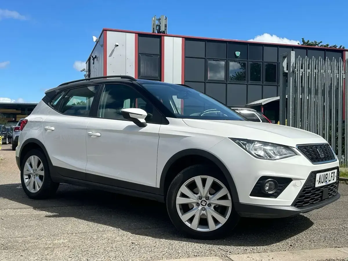 Used Seat Arona SE Technology 95 HP (69 kW) 2018 White SUV