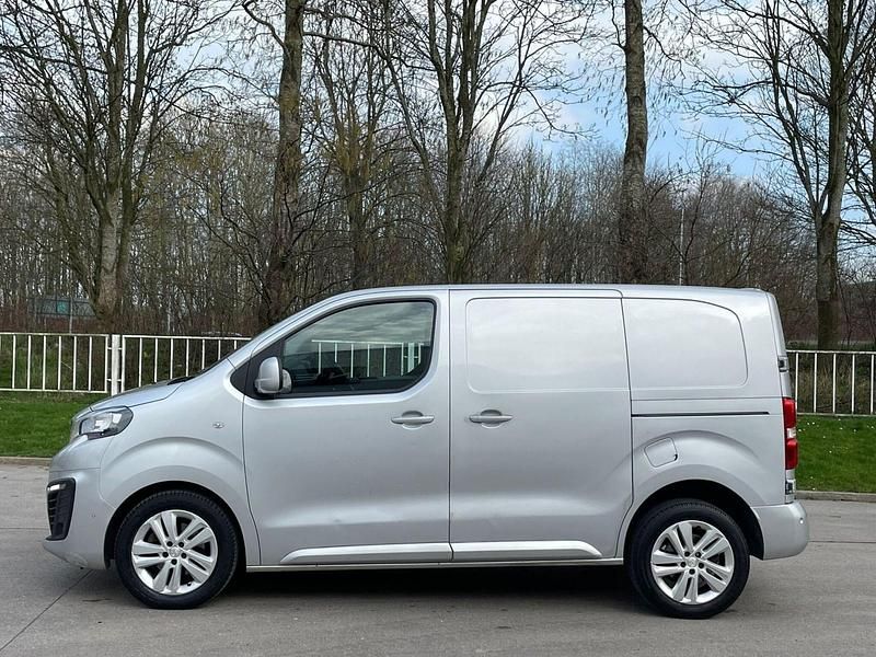 Second-hand Peugeot Expert 2018 Argintiu Van