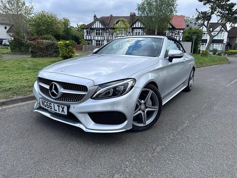 Usado Mercedes C200 AMG line 2017 Plateado Descapotable