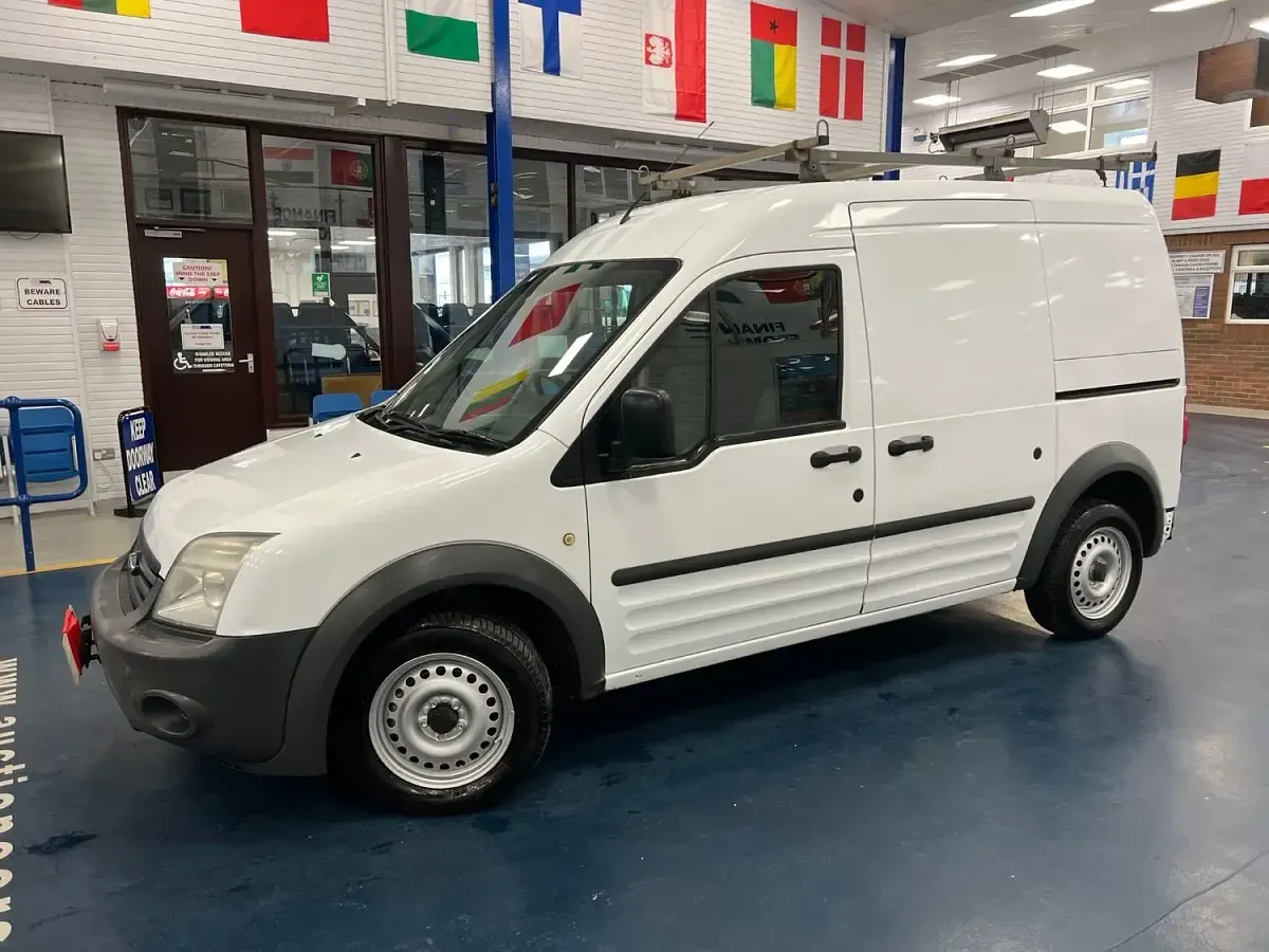 Used Ford Transit Connect 90 HP (66 kW) 2012 White MPV