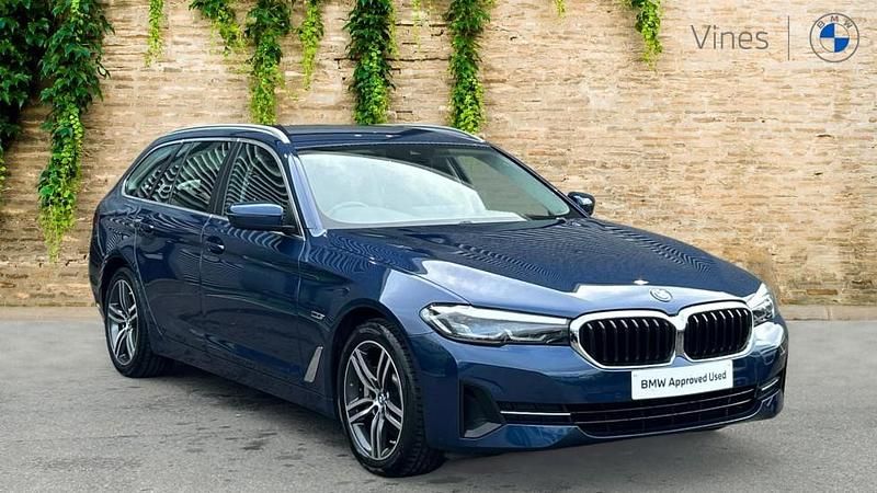 Used BMW 530e Sport Line 288 HP (211 kW) 2022 Blue Estate