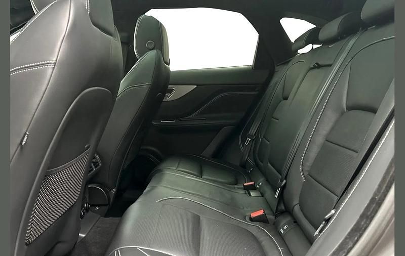 Used Jaguar F-Pace R-Sport 177 HP (130 kW) 2021 White SUV