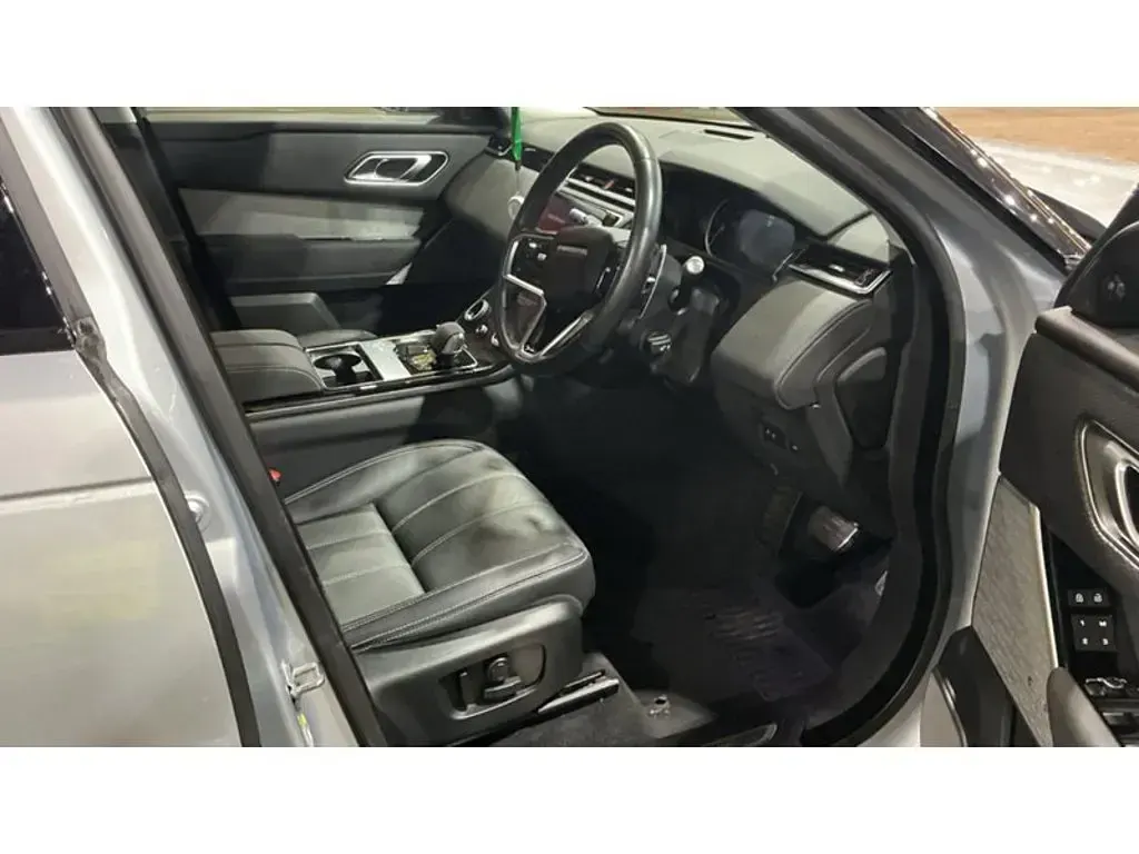 Used Land Rover Range Rover Velar 204 HP (150 kW) 2022 Silver SUV