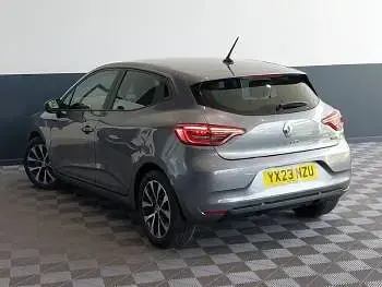 Used Renault Clio V Evolution 145 HP (106 kW) 2023 Grey Hatchback