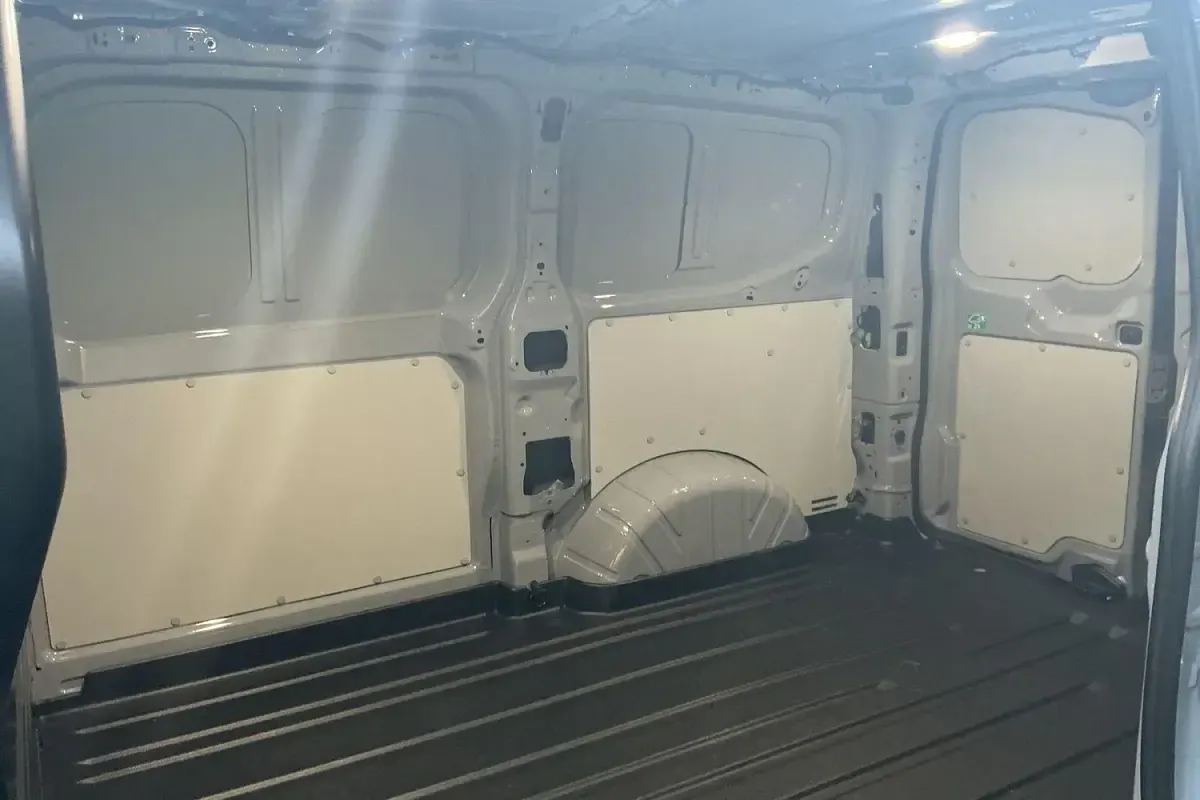 Usado VW Transporter Pro 2026 Cinzento Van