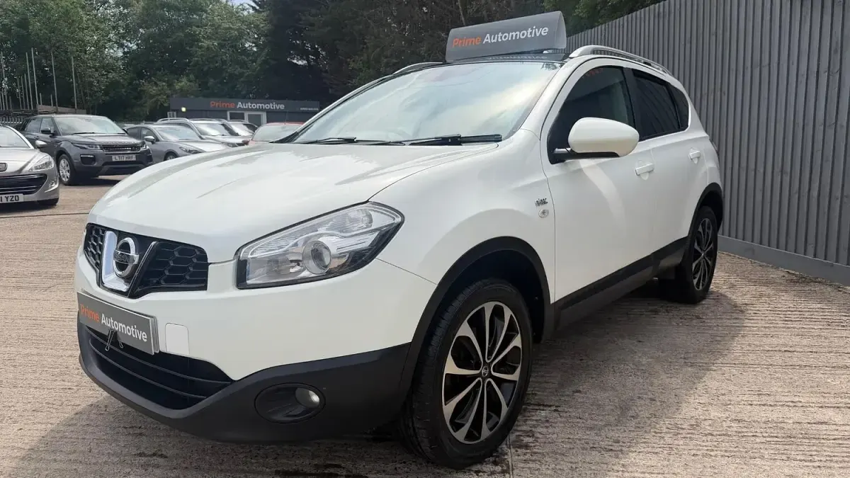 Used Nissan Qashqai N-TEC 110 HP (80 kW) 2011 White SUV