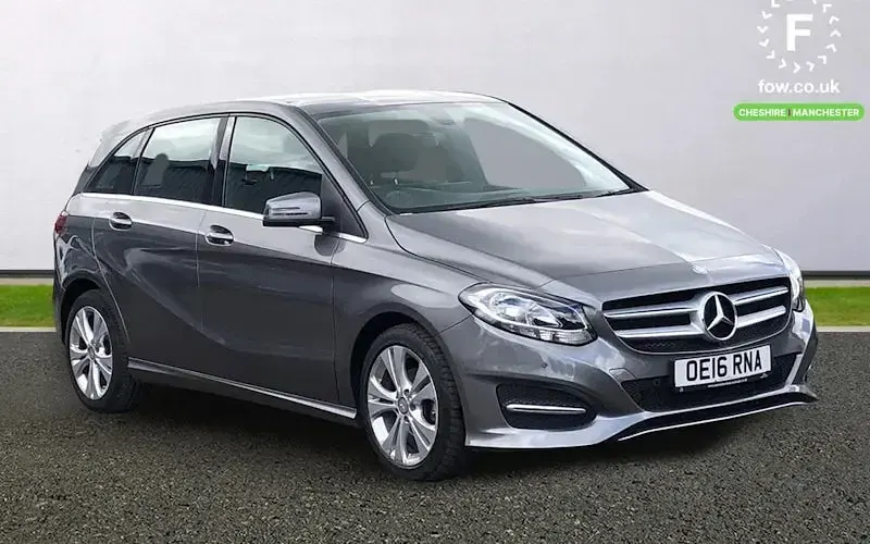 Begagnad Mercedes B180 Active 109 HK (80 kW) 2016 Minibuss