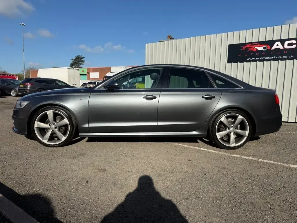Usado Audi A6 S-Line 2011 Cinzento Sedan