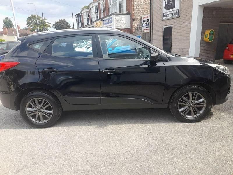 Black Used 2014 Hyundai ix35 SE SUV | £2,995 (A bit pricey) - Image 1/4