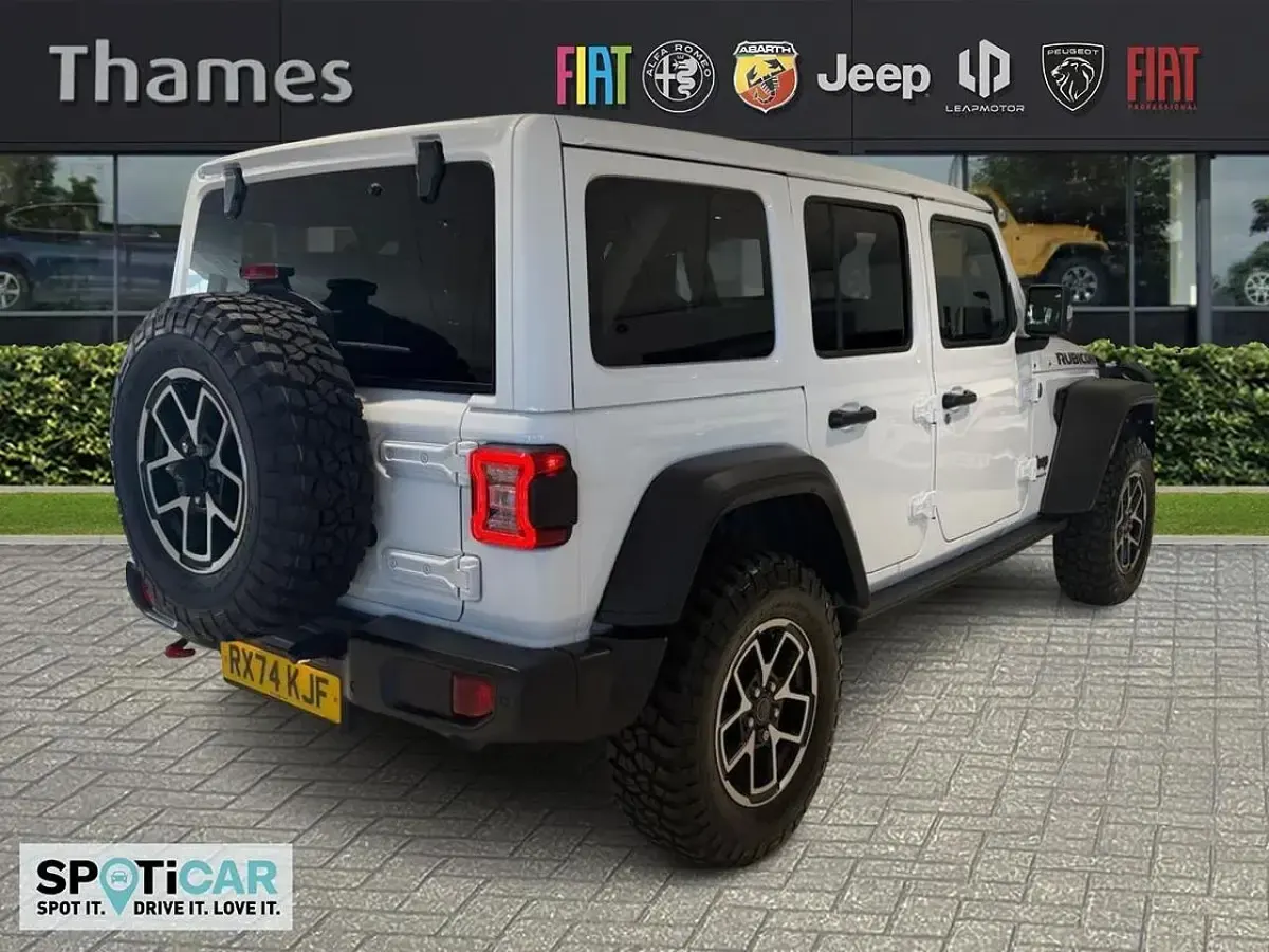 Used Jeep Wrangler Rubicon 268 HP (197 kW) 2024 White SUV