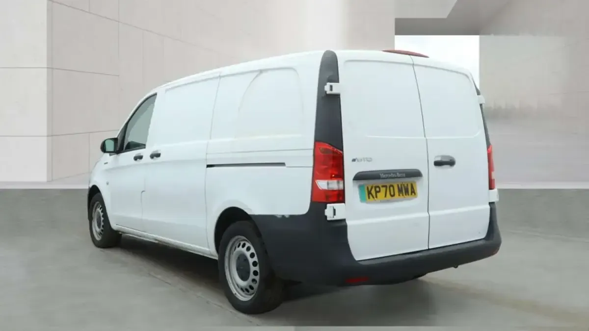 Begagnad Mercedes e-Vito 85 kW (116 HK) 2020 Vit Van