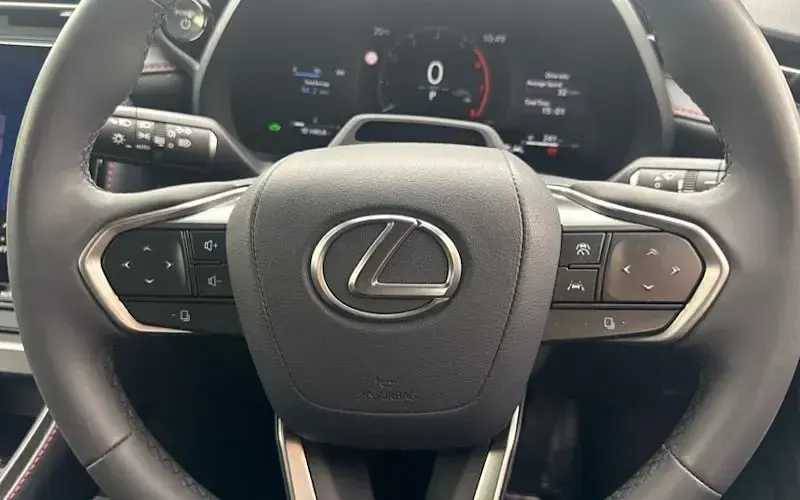Used Lexus LBX 136 HP (100 kW) 2024 Grey SUV
