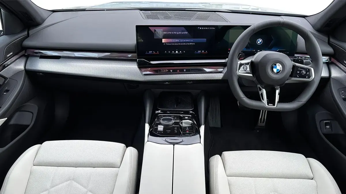 Used BMW 520 M Sport 205 HP (150 kW) 2025 Grey
