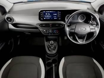 Used Hyundai i10 SE 84 HP (61 kW) 2021 Blue Hatchback