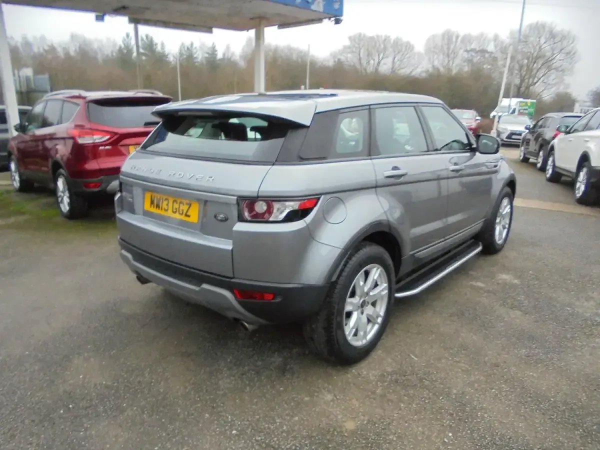 Używany Land Rover Range Rover evoque Pure 150 KM (110 kW) 2013 Szary Kombi