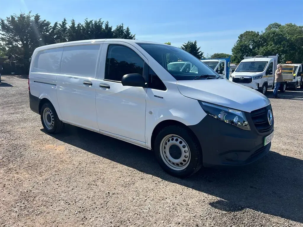Used Mercedes e-Vito Progressive 85 kW (116 HP) 2023 White Van