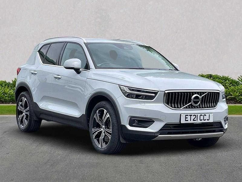Used 2021 Volvo XC40 Inscription SUV | £22,199 (Fair price) - Image 1/4