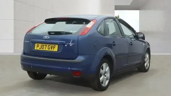 Usado Ford Focus Sport 100 CV (73 kW) 2007 Azul Utilitario