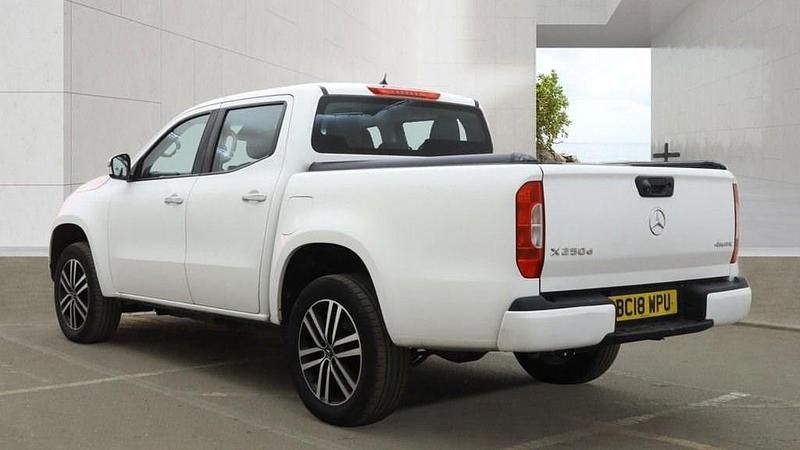 Usado Mercedes X250 Progressive 2018 Branco Pickup