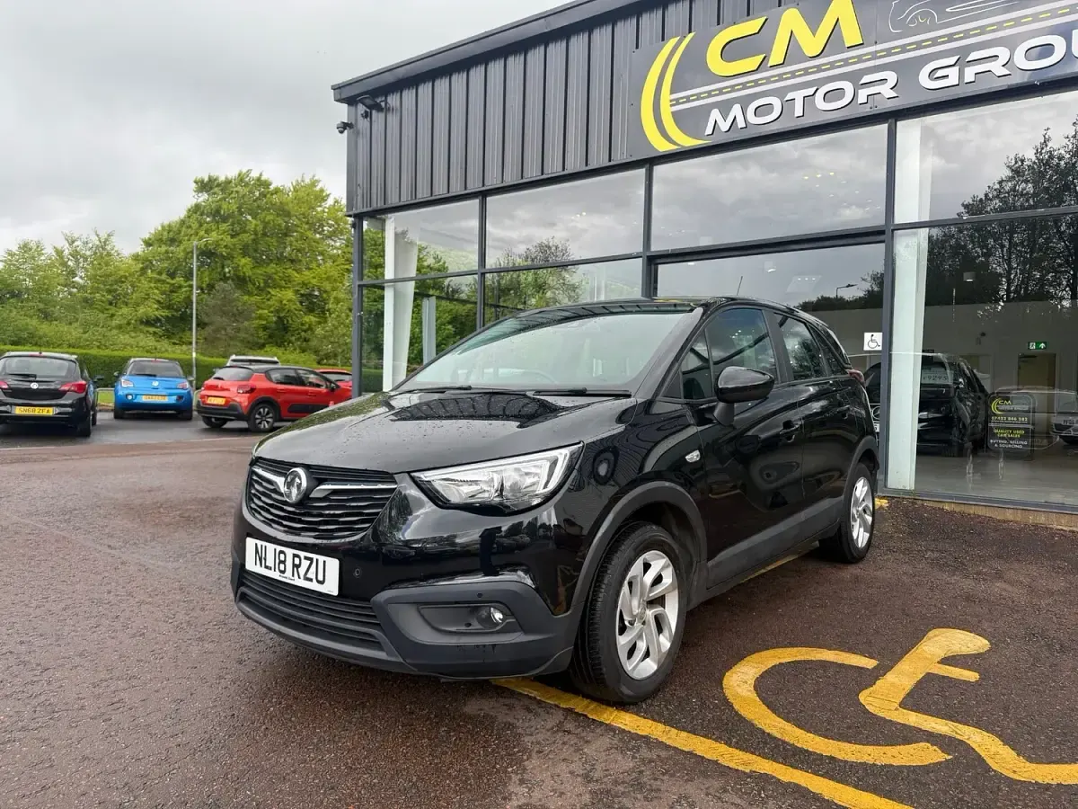 Used Vauxhall Crossland X S 99 HP (72 kW) 2018 Black SUV