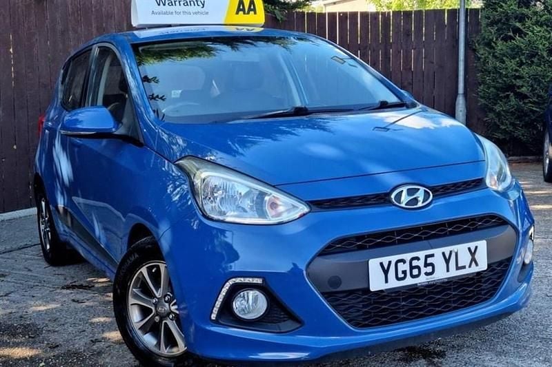 Blue Used 2015 Hyundai i10 Premium Hatchback | £5,495 (Fair price) - Image 1/1