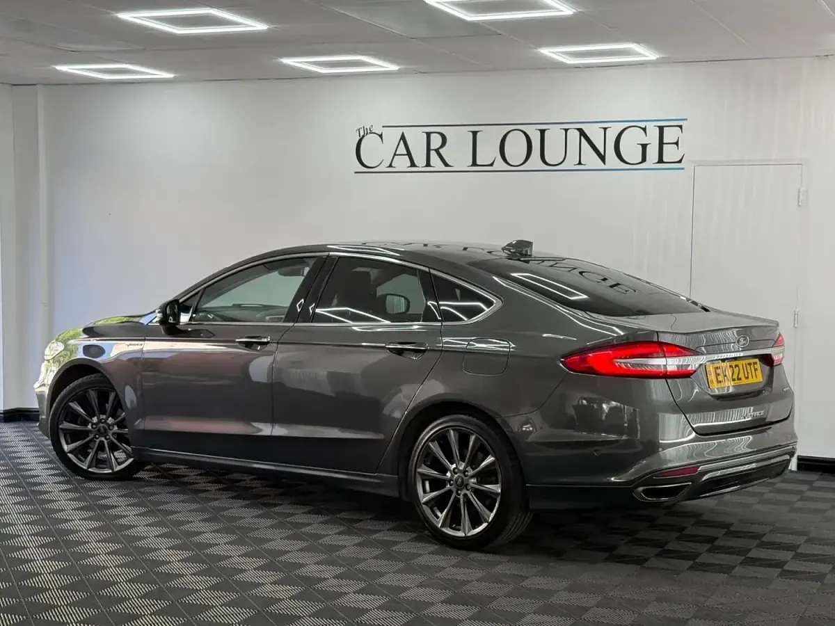 Used Ford Mondeo Vignale 187 HP (137 kW) 2022 Grey Sedan