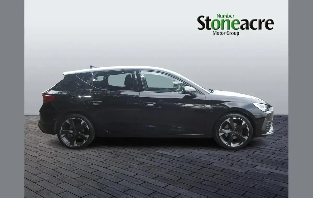 Used Cupra Leon 150 HP (110 kW) 2024 Black Hatchback