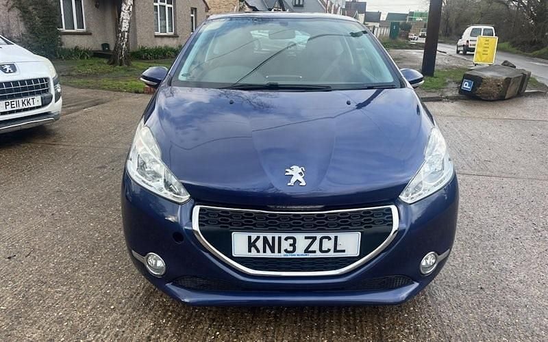 Used Peugeot 208 Active 82 HP (60 kW) 2014 Hatchback