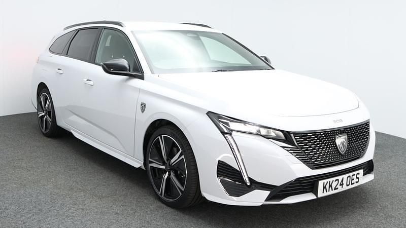 Used Peugeot 308 SW GT 129 HP (94 kW) 2024 White Estate
