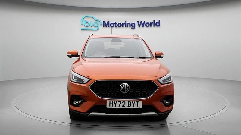 Used MG ZS Exclusive 111 HP (81 kW) 2023 Orange SUV