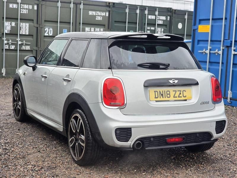 Used Mini Cooper Hatch 136 HP (100 kW) 2018 Silver Hatchback