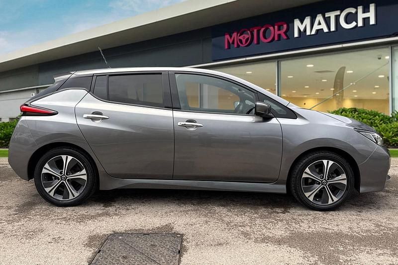 Used Nissan Leaf N-Connecta 110 kW (150 HP) 2020 Grey Hatchback
