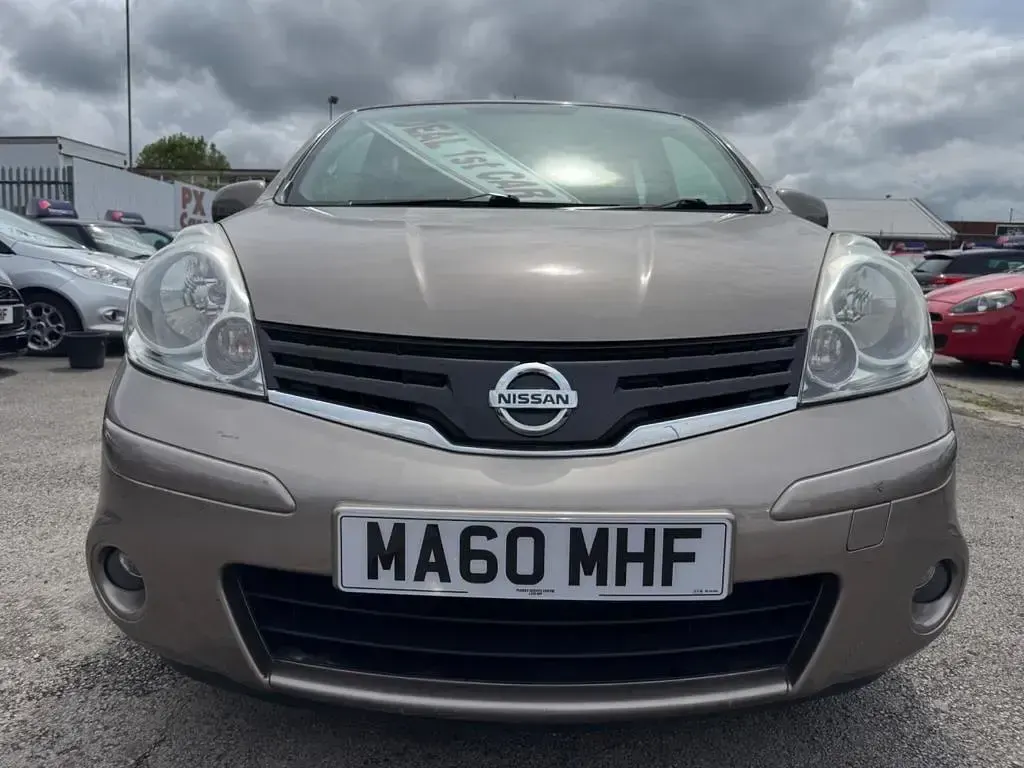 Used Nissan Note Acenta 88 HP (64 kW) 2010 Beige Hatchback